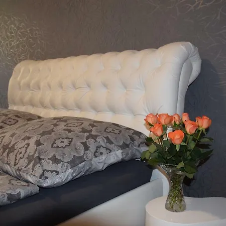 Apartman * שב