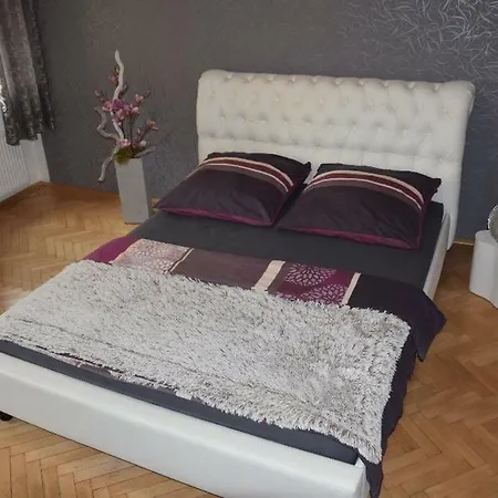 Apartman דירה שב